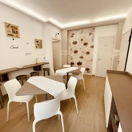 La Trinacria Bed & Breakfast *