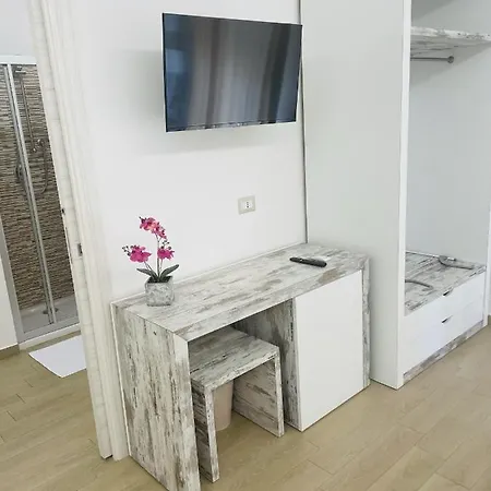 La Trinacria 3*