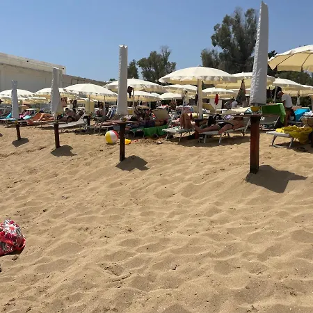 La Trinacria Oda ve Kahvaltı